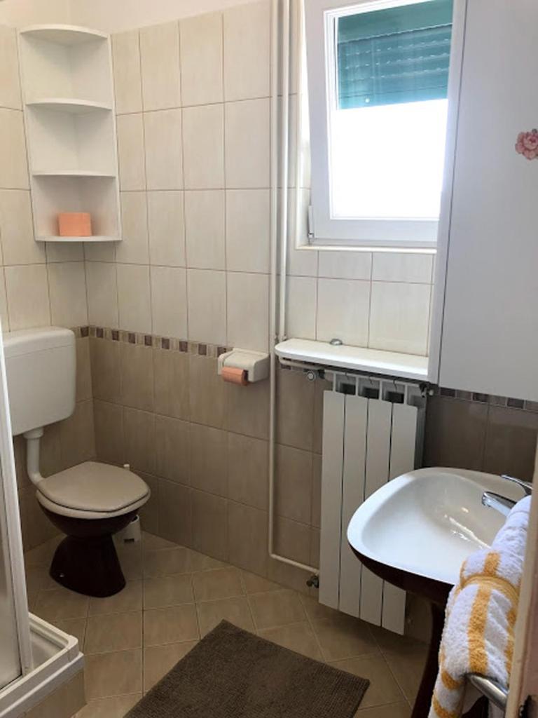 Apartments And Rooms By The Sea Barbat, Rab - 4973 Rab Town Exterior foto