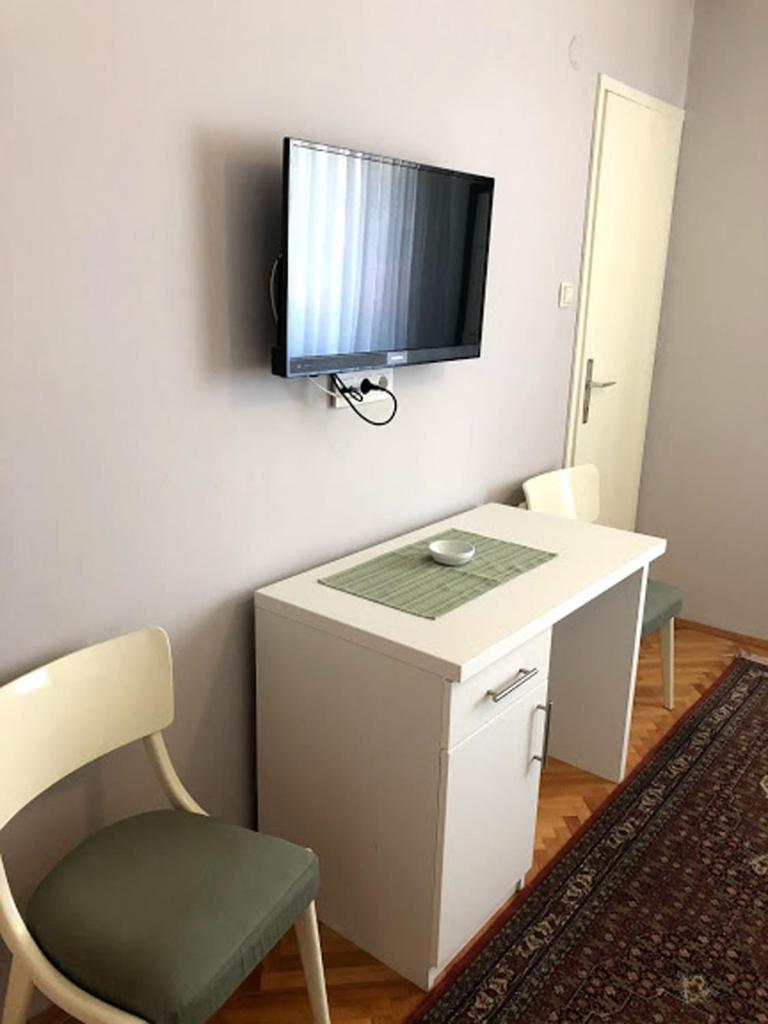 Apartments And Rooms By The Sea Barbat, Rab - 4973 Rab Town Cameră foto